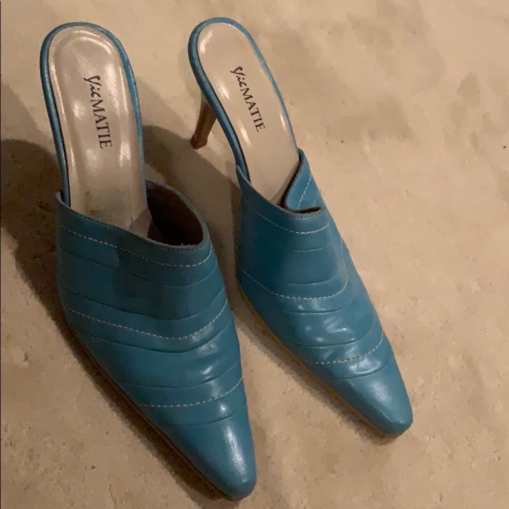 Vic Matie size 38 blue women’s heels